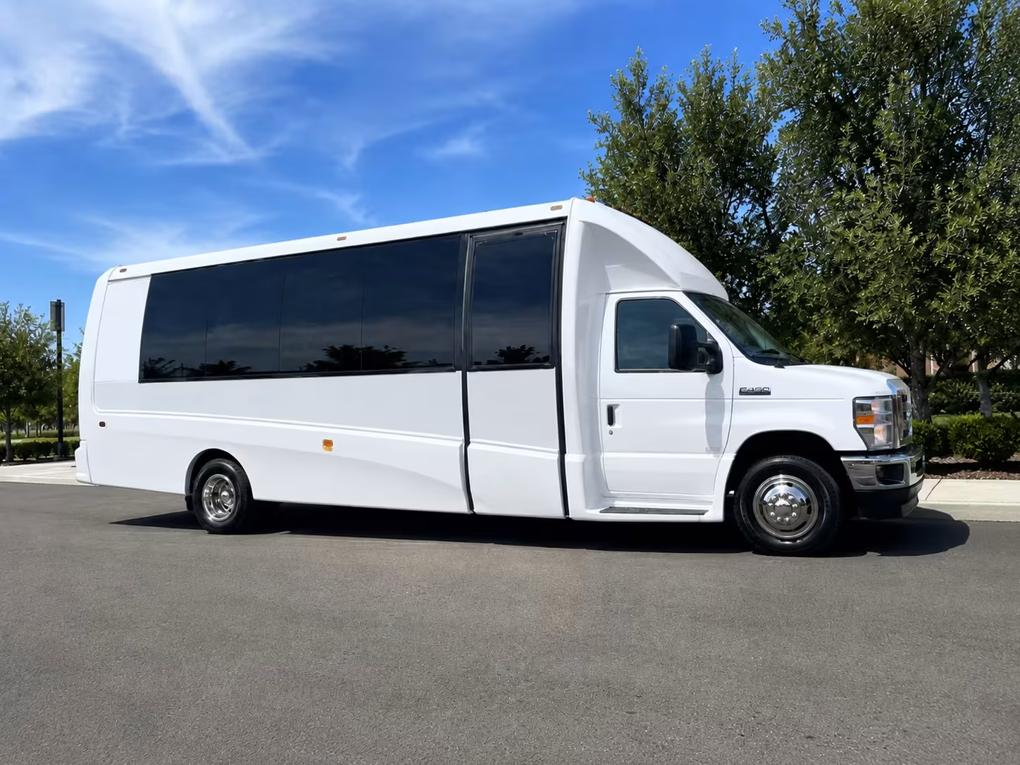 minibus rentals for san bernardino campuses and business parks